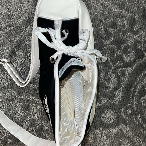 Gym Shoe Purse Y2K aesthetic - Picture 2 of 4